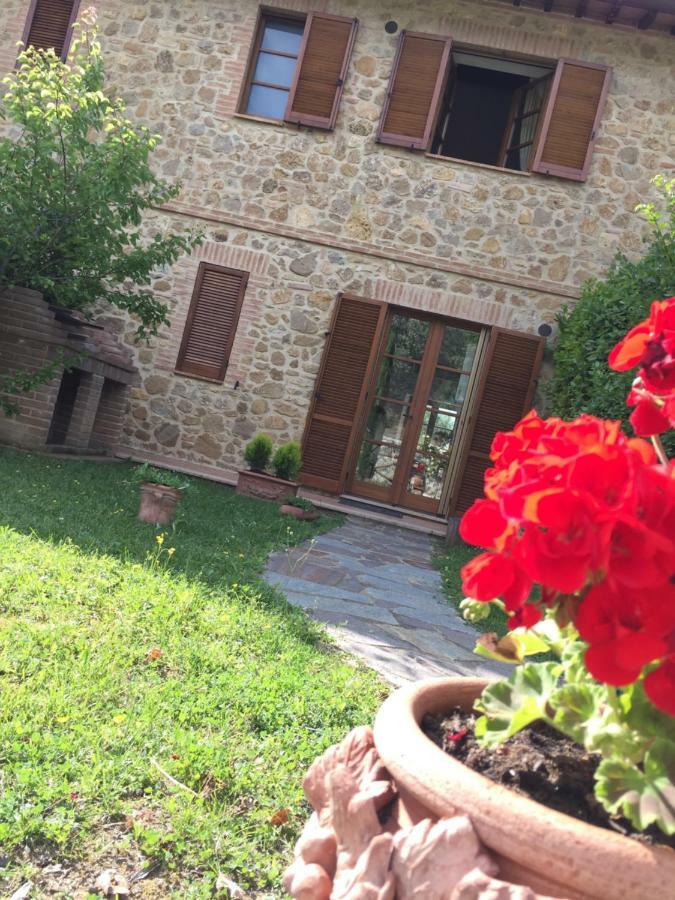 Castelmuzio Casa Valerieヴィラ エクステリア 写真